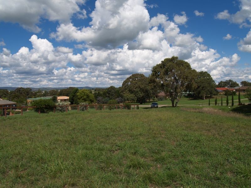 13 Nicole Place, Goulburn NSW 2580