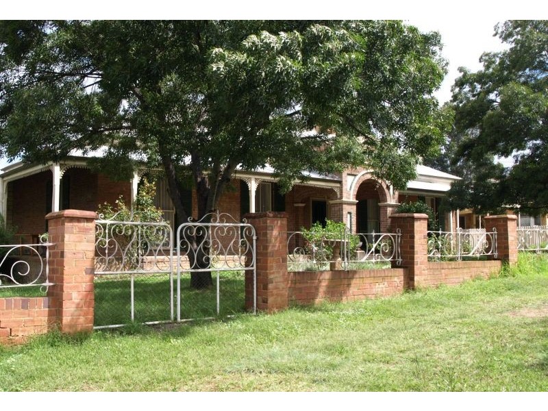 202 Addison Street, Goulburn NSW 2580