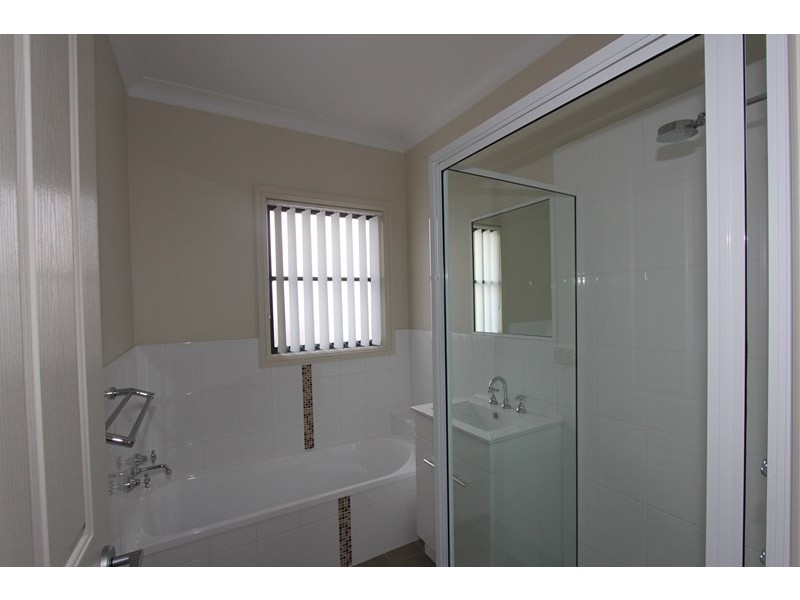 Villa 1/72 Auburn Street, Goulburn NSW 2580