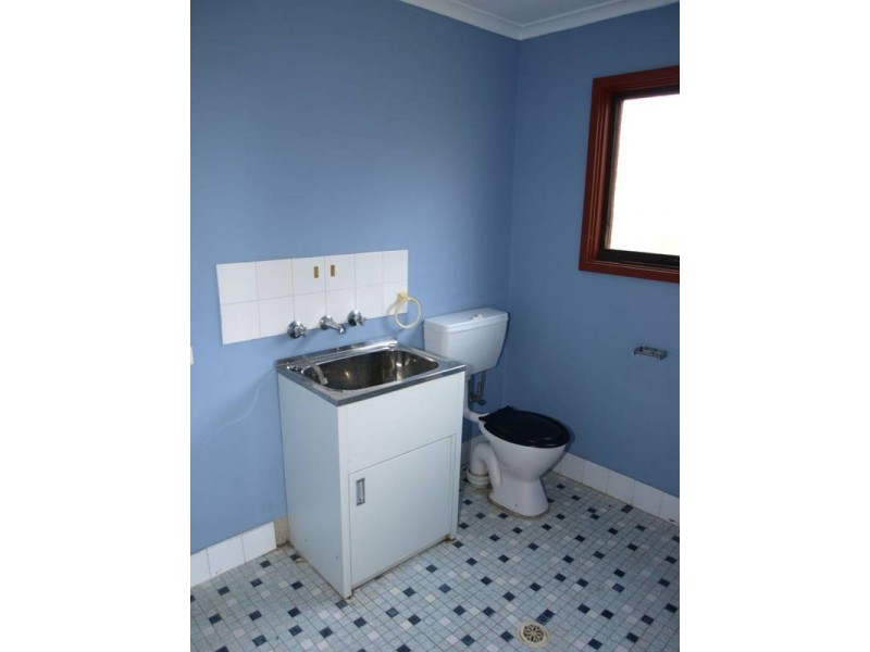 10 Emma Street, Goulburn NSW 2580