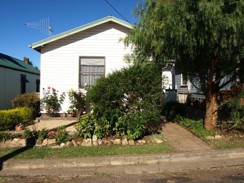 7 Hillview Road, Goulburn NSW 2580