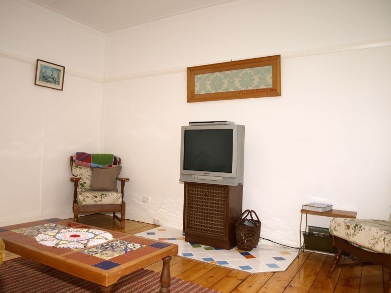 7 Hillview Road, Goulburn NSW 2580