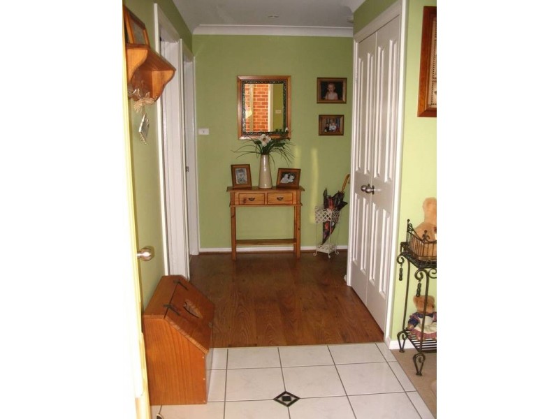 8 Amber Court, Goulburn NSW 2580