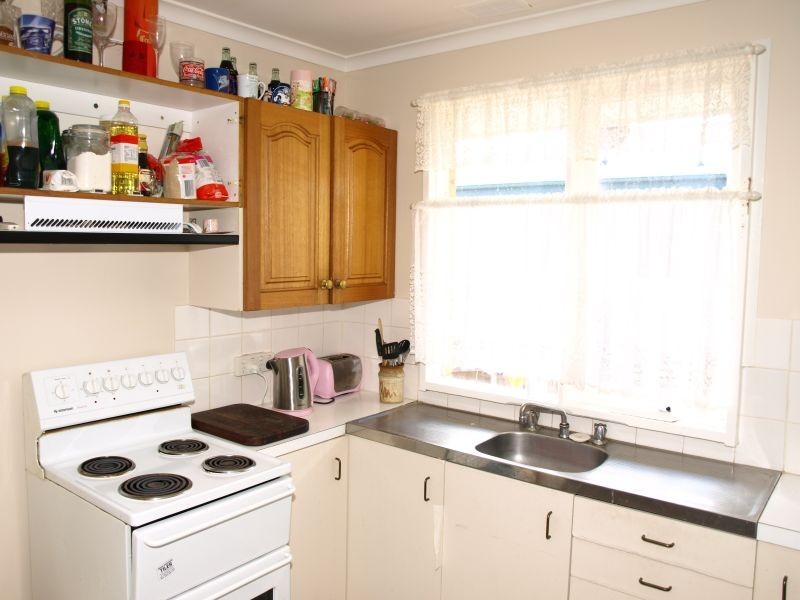 24 Caoura Crescent, Goulburn NSW 2580