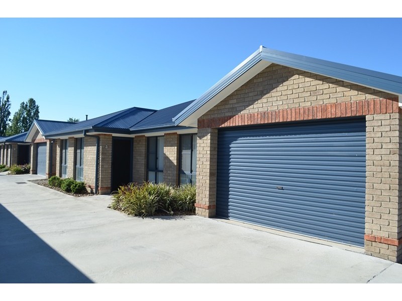 Villa 3/72 Auburn Street, Goulburn NSW 2580