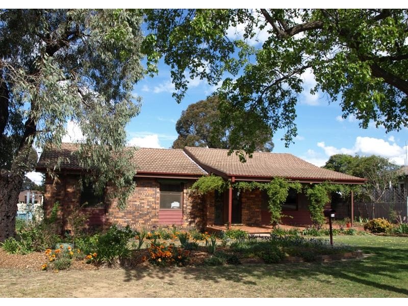 39 Knox Street, Goulburn NSW 2580