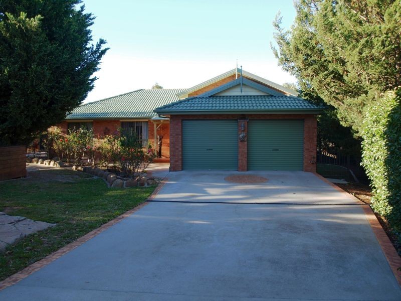 11 Oakwood Avenue, Goulburn NSW 2580