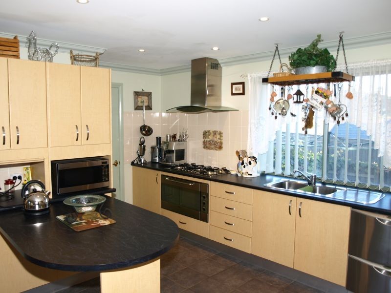 11 Oakwood Avenue, Goulburn NSW 2580