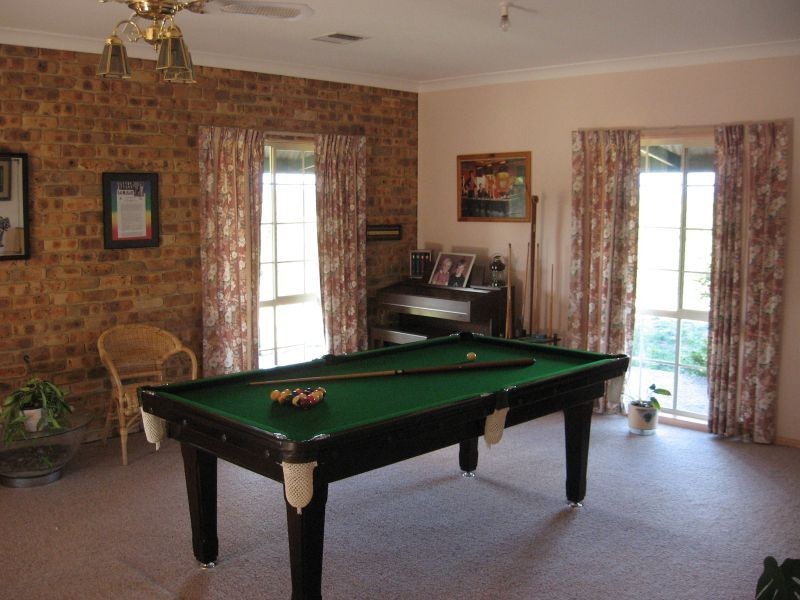 96 Run-o-Waters Drive, Goulburn NSW 2580