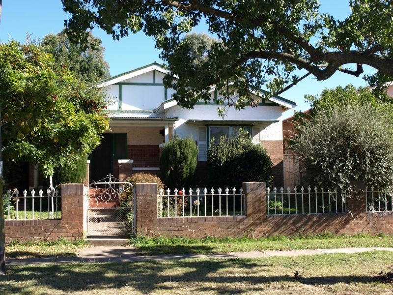 8 Belmore Street, Goulburn NSW 2580