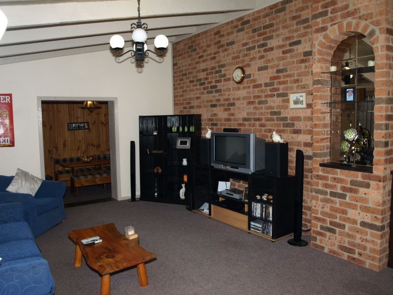 8 Belmore Street, Goulburn NSW 2580