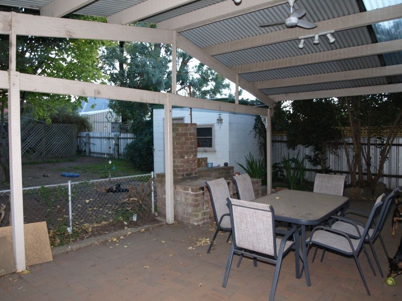 8 Belmore Street, Goulburn NSW 2580