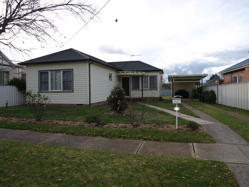 13 Opal Street, Goulburn NSW 2580
