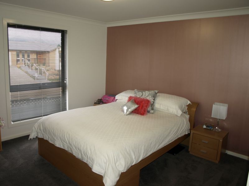 2 Hazelwood Place, Goulburn NSW 2580