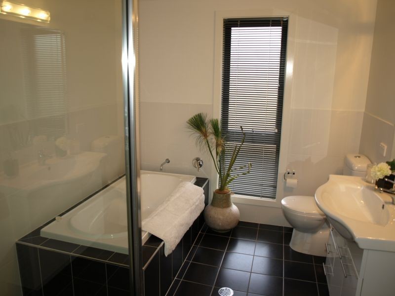 2 Hazelwood Place, Goulburn NSW 2580