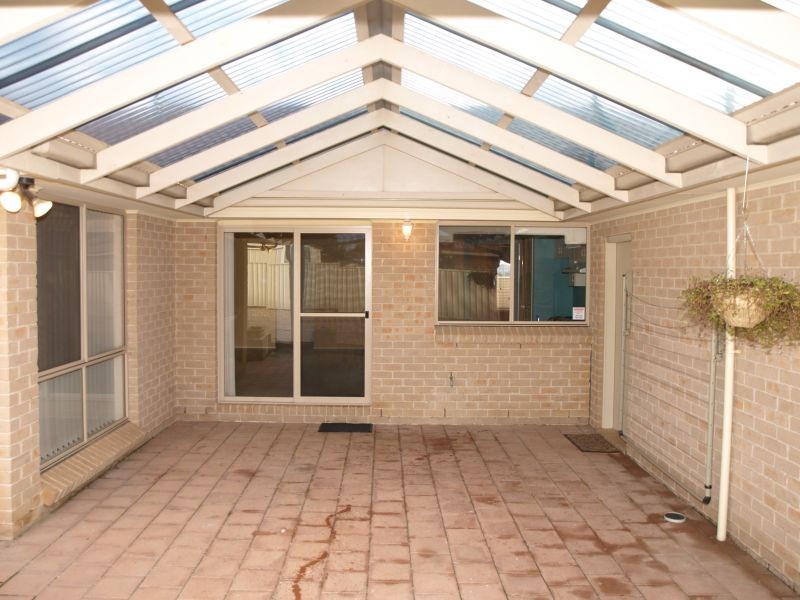 28 Crestwood Drive, Goulburn NSW 2580