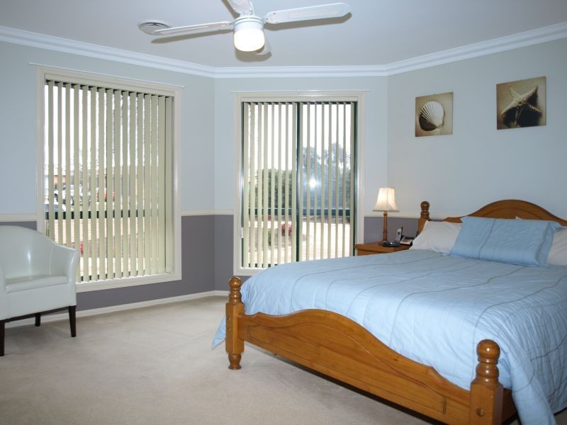 4 Paradise Place, Goulburn NSW 2580