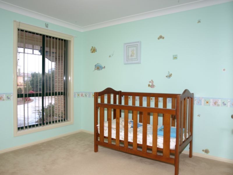 4 Paradise Place, Goulburn NSW 2580