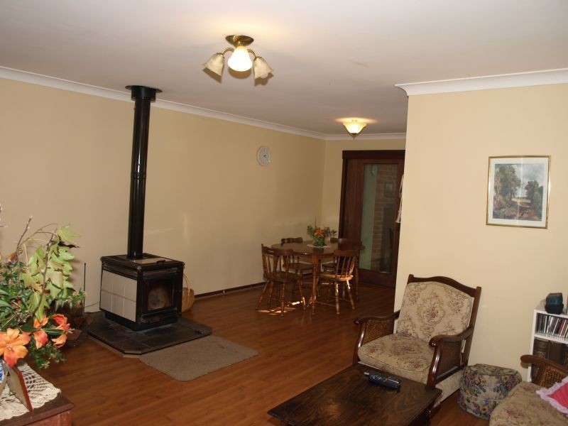 8 Emma Street, Goulburn NSW 2580