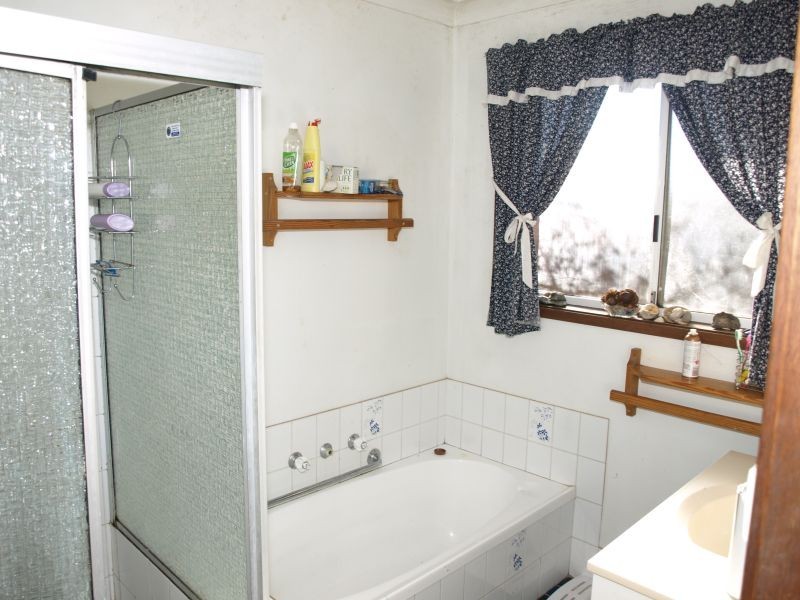 8 Emma Street, Goulburn NSW 2580