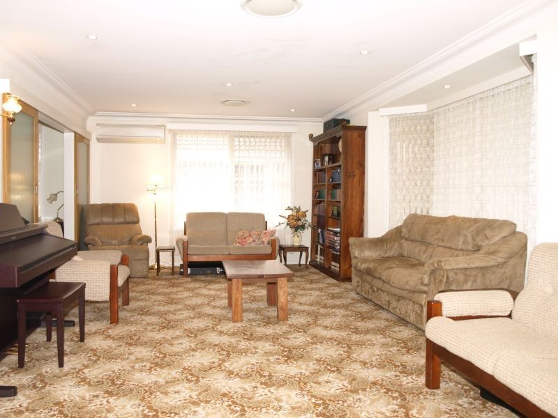 14 Cathcart Street, Goulburn NSW 2580