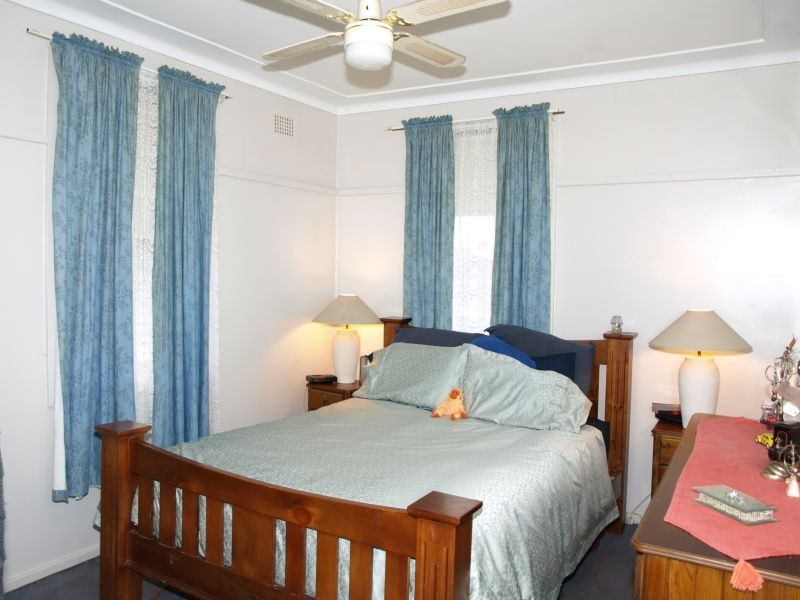 33 Wyatt Street, Goulburn NSW 2580