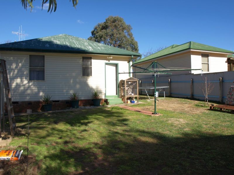 33 Wyatt Street, Goulburn NSW 2580