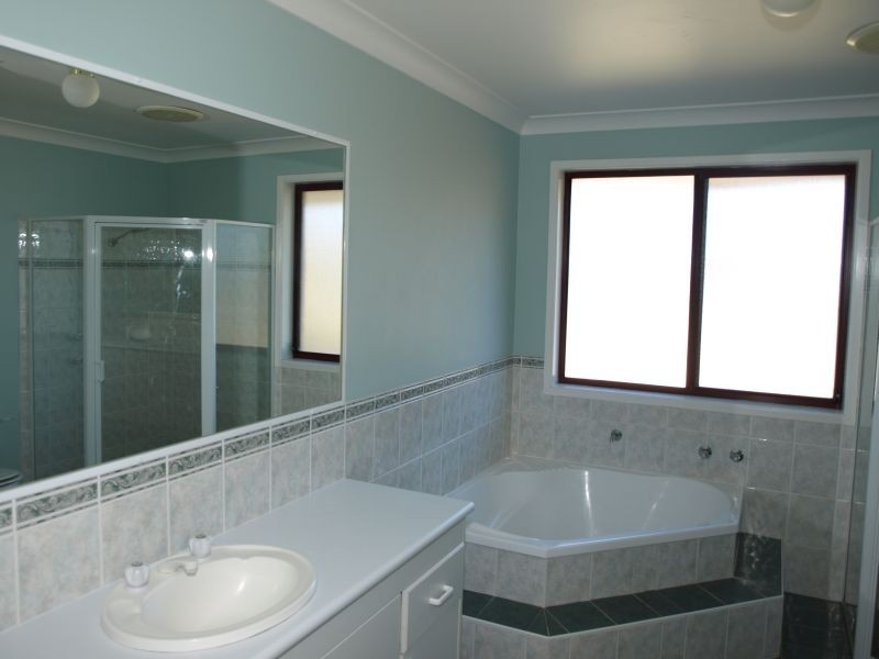 220 Run-O-Waters Drive, Goulburn NSW 2580