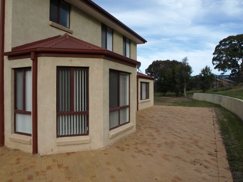 220 Run-O-Waters Drive, Goulburn NSW 2580
