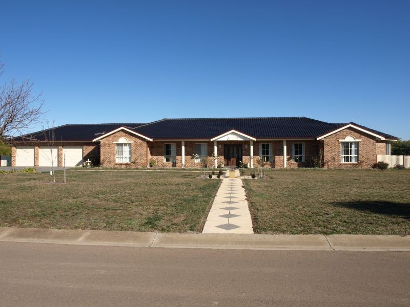 8 Ruse Street, Goulburn NSW 2580