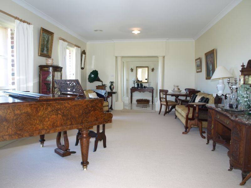 8 Ruse Street, Goulburn NSW 2580