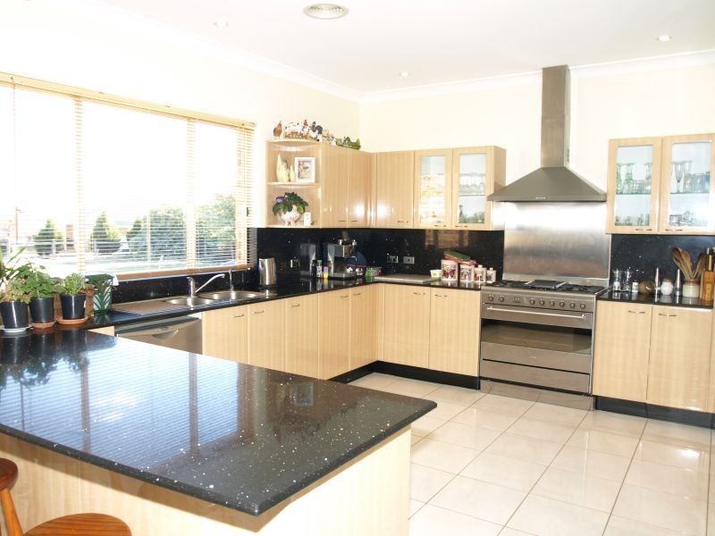 8 Ruse Street, Goulburn NSW 2580