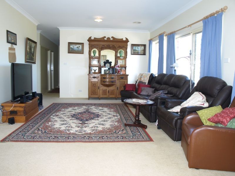 8 Ruse Street, Goulburn NSW 2580