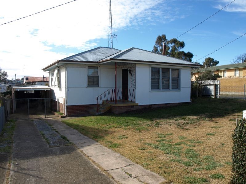 7 Churchill Street, Goulburn NSW 2580