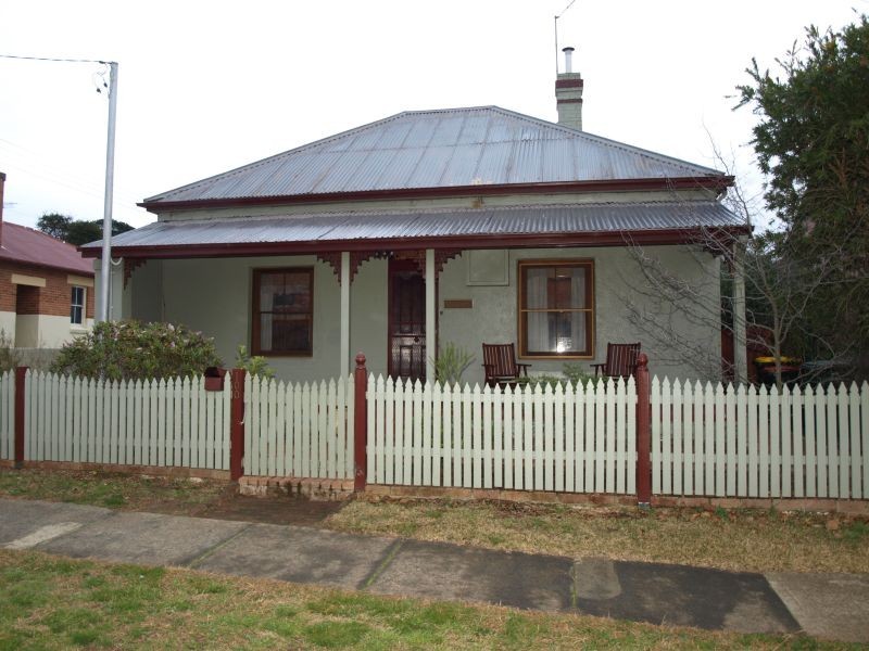 100 Coromandel Street, Goulburn NSW 2580