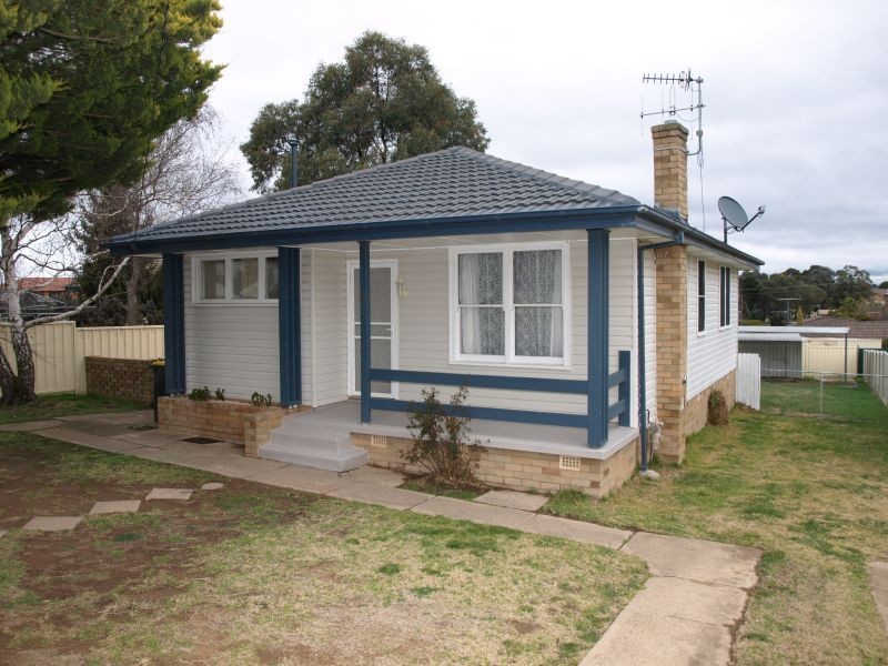 2 Nichols Street, Goulburn NSW 2580