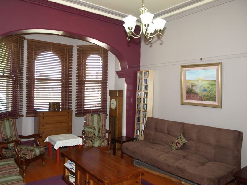 210 Cowper Street, Goulburn NSW 2580