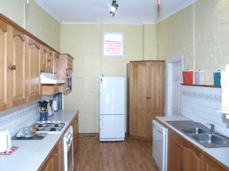 210 Cowper Street, Goulburn NSW 2580