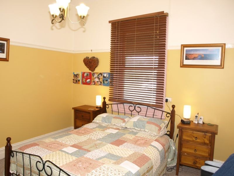 210 Cowper Street, Goulburn NSW 2580