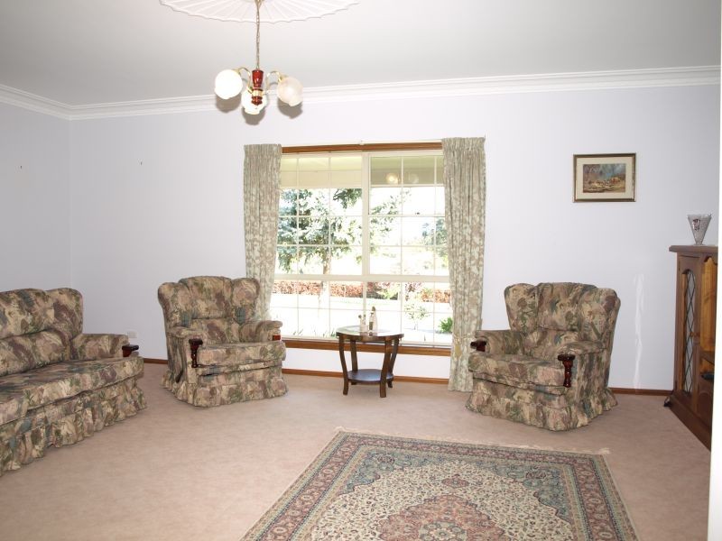34 Run O Waters Drive, Goulburn NSW 2580
