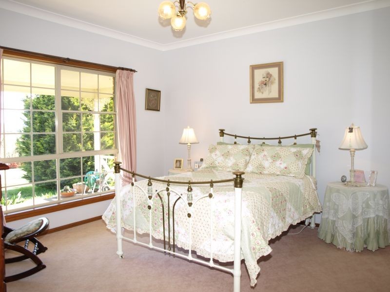 34 Run O Waters Drive, Goulburn NSW 2580
