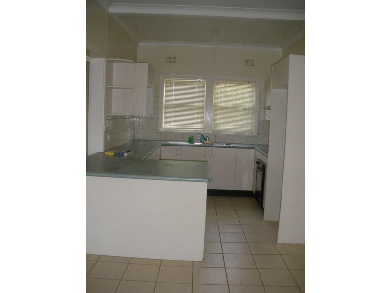 15 Godfrey Street, Goulburn NSW 2580