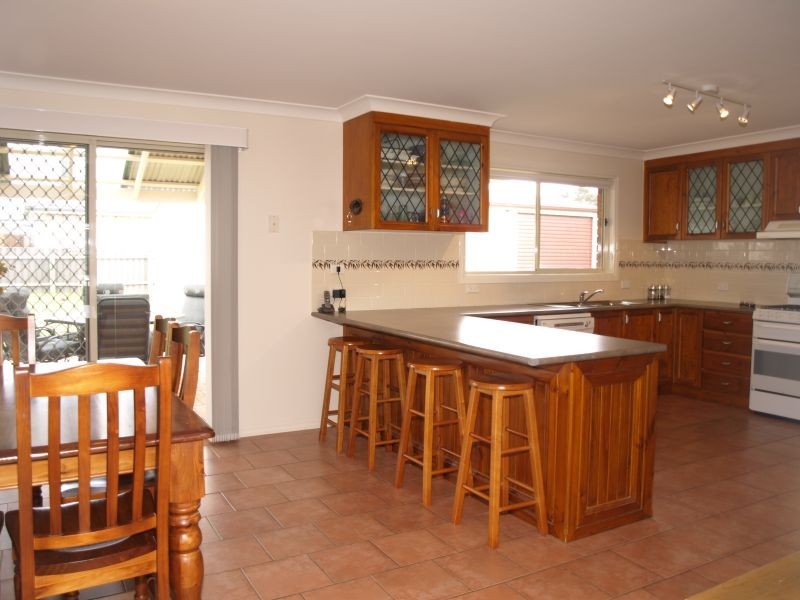 16 Paradise Place, Goulburn NSW 2580