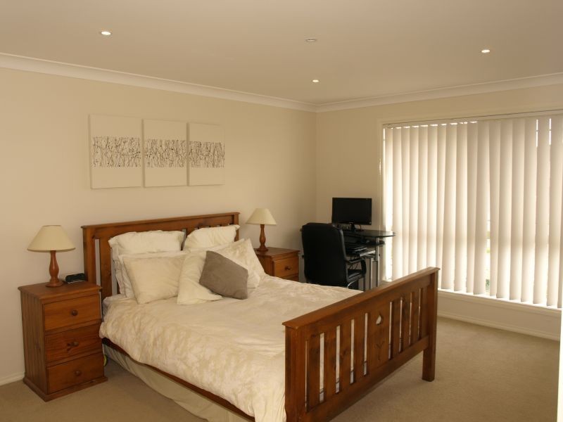 16 Paradise Place, Goulburn NSW 2580