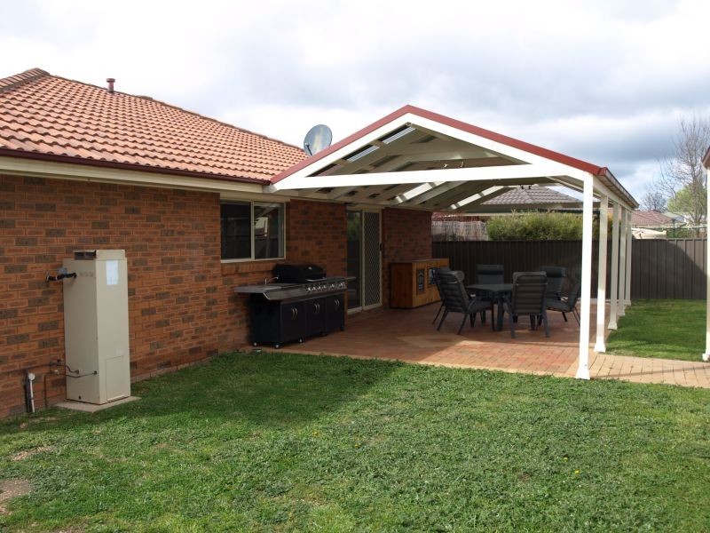 16 Paradise Place, Goulburn NSW 2580
