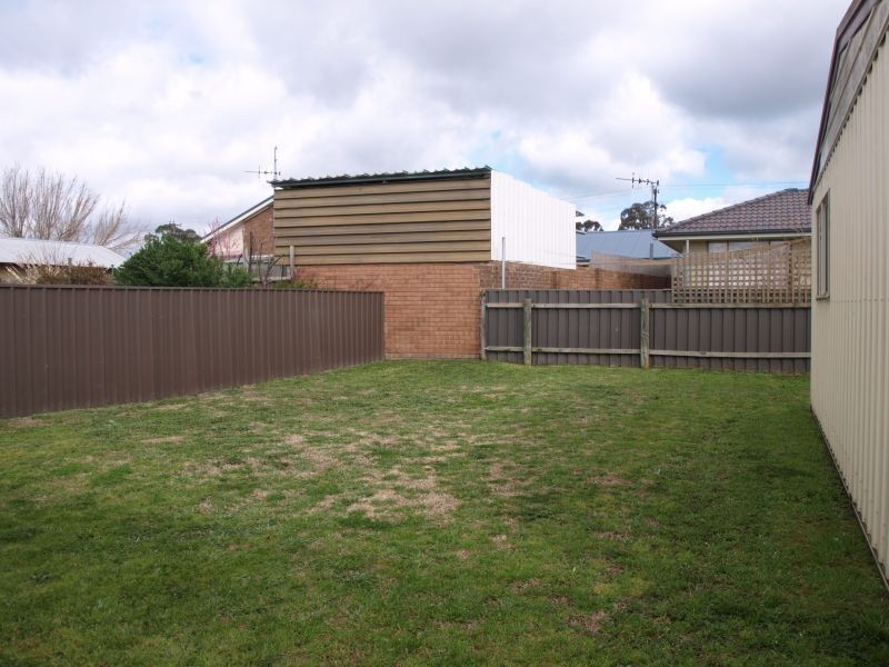 16 Paradise Place, Goulburn NSW 2580