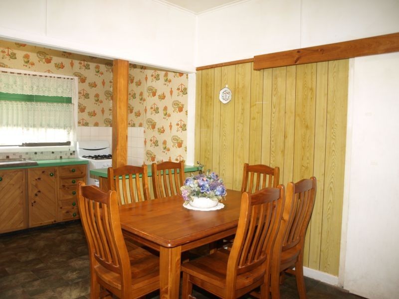 27 Robinson Street, Goulburn NSW 2580