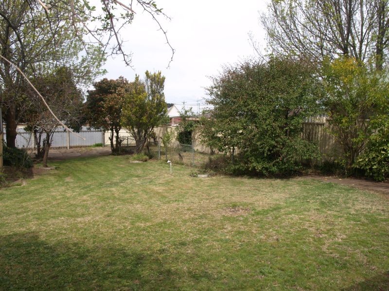 27 Robinson Street, Goulburn NSW 2580