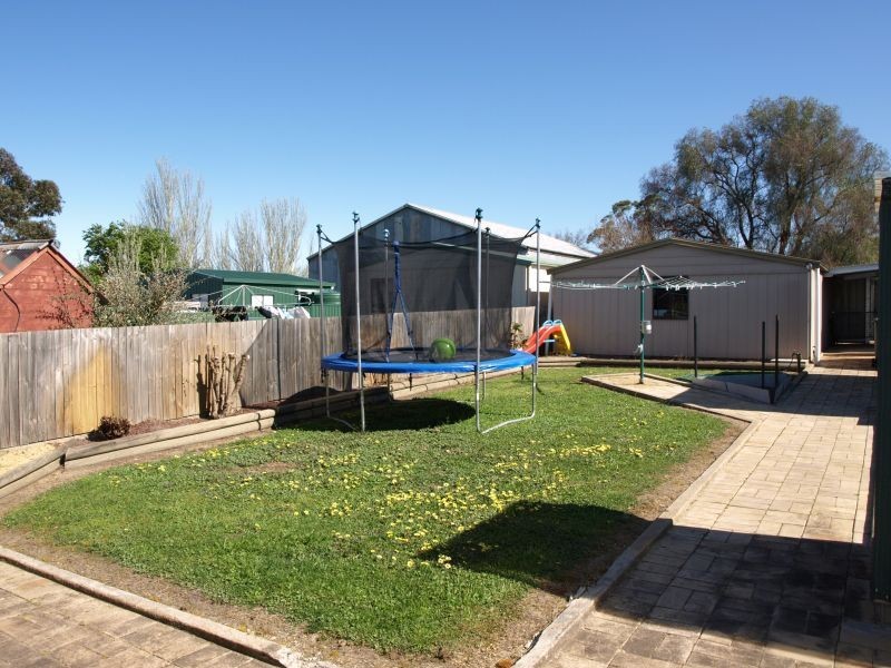 24 Walker Street, Goulburn NSW 2580