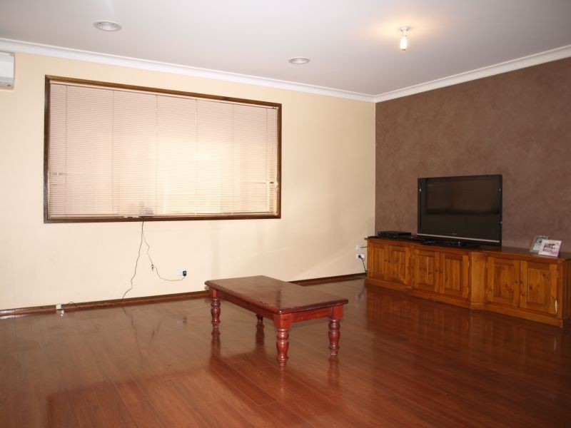 15 Grant Parade, Goulburn NSW 2580